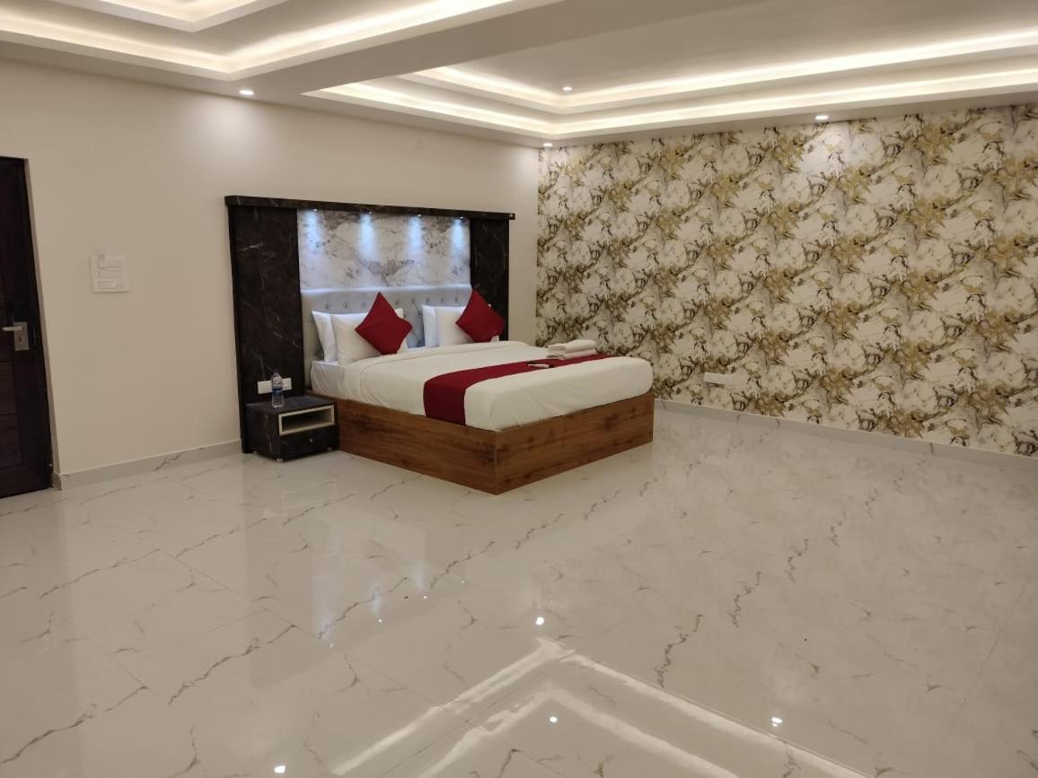 Mayuri Residency Hotel Attibele Zewnętrze zdjęcie